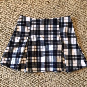 LF pleated plaid skirt